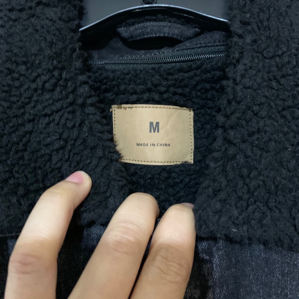 Threadfast Sherpa lined Denim Jacket - Picture 4 of 6